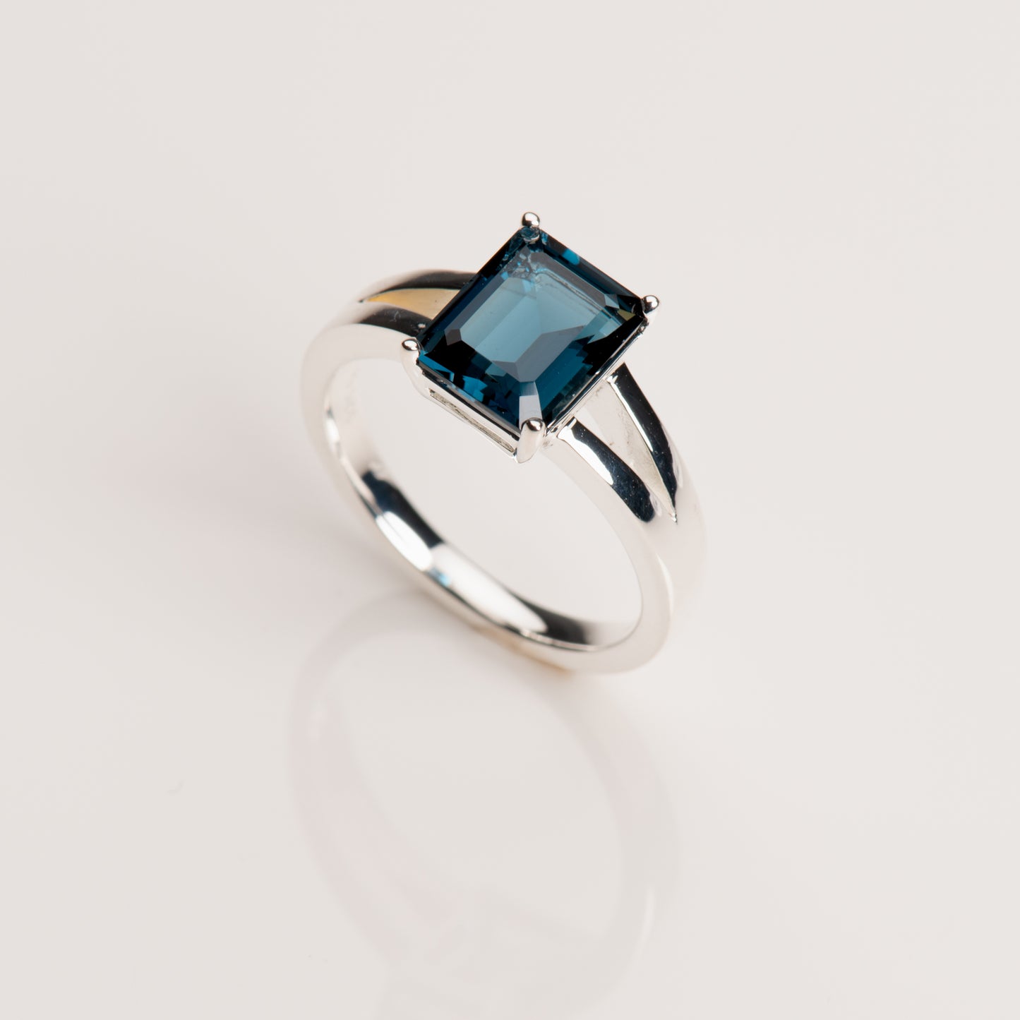 Blau Topas Ring