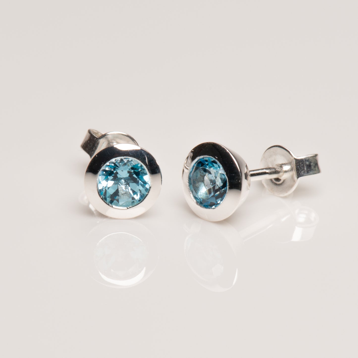 Blau Topas Ohrstecker