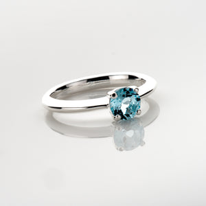 Blau Topas Ring